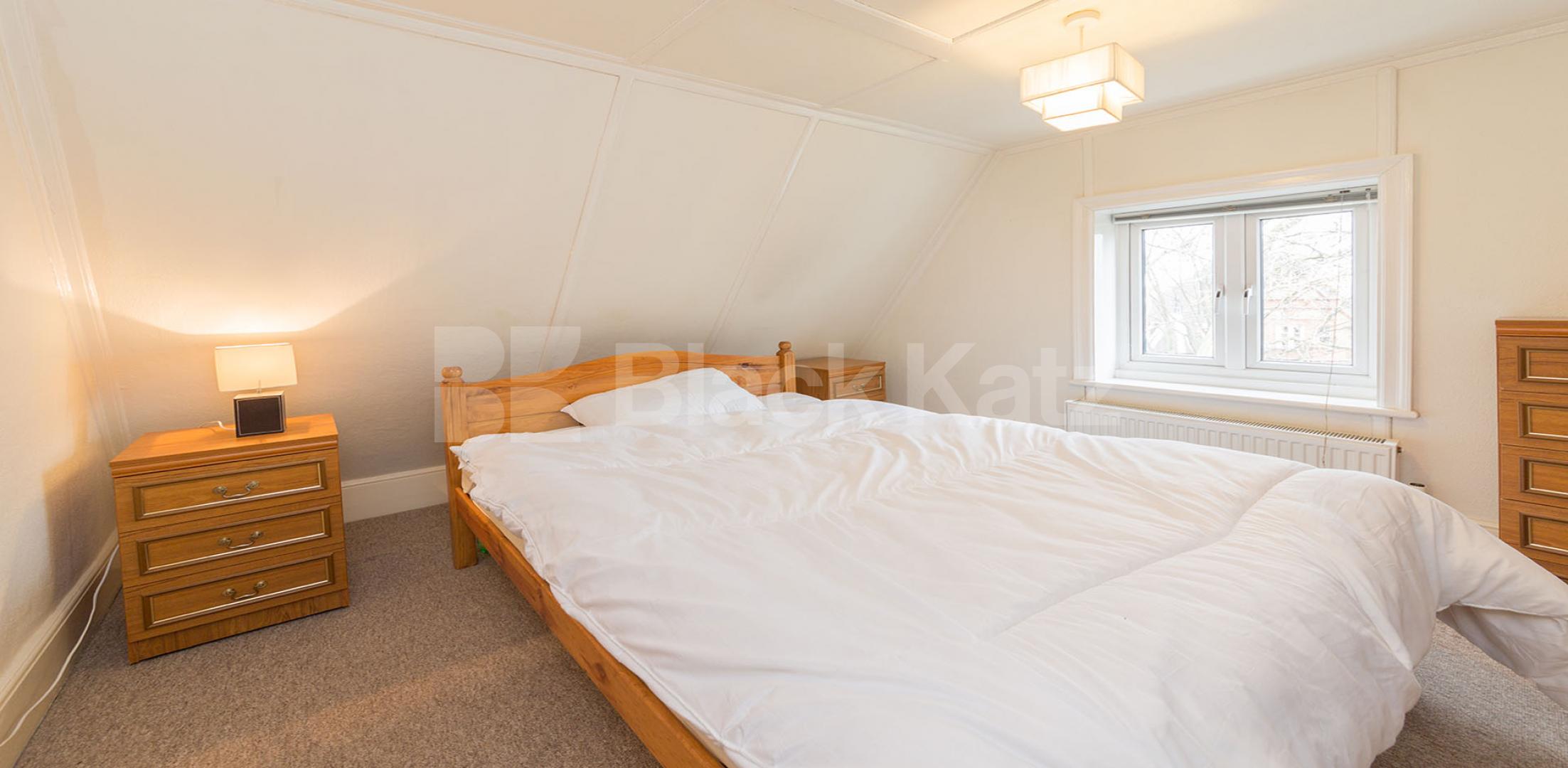 			NEW INSTRUCTION! AVAIL 6/4/19, 2 Bedroom, 1 bath, 1 reception Flat			 Strathray Gardens, SWISS COTTAGE